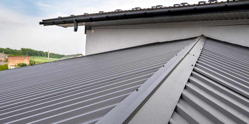 Modern Roof Metal Roofing Contractors